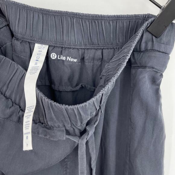 Lululemon Move Lightly Pant in True Navy 25" Size 4 - Picture 7 of 8